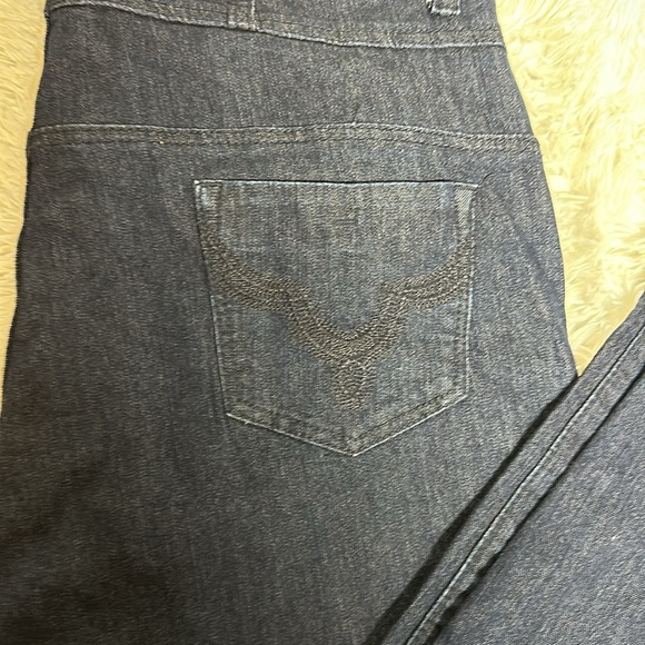 Elite High waisted Button up Jeans - Picture 9 of 9